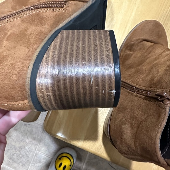 Sonoma Brown Ankle Boots - Picture 4 of 11